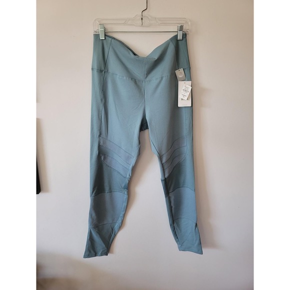 New with tags Marika 27 inch Leggings Sanded Dry Wik Women XL66 - Picture 1 of 8